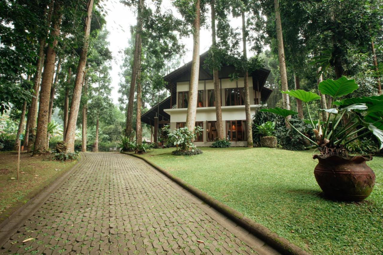 Villa Puncak By Plataran Sampal Buitenkant foto